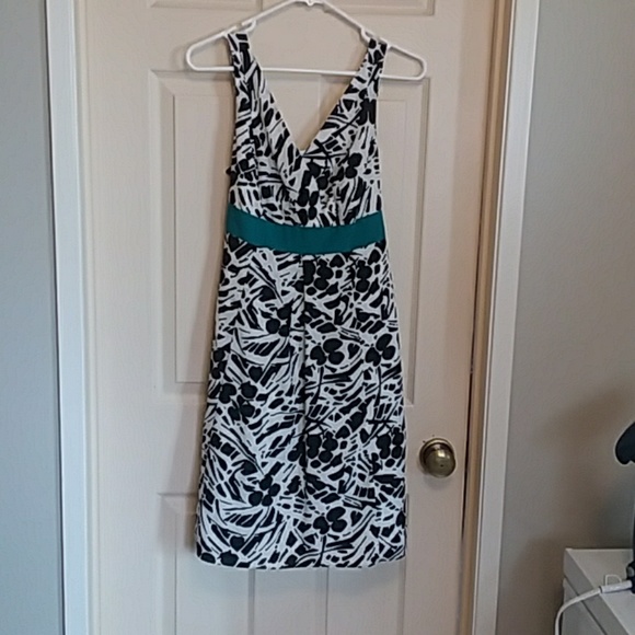 Ann Taylor Dresses & Skirts - Ann Taylor Sun Dress